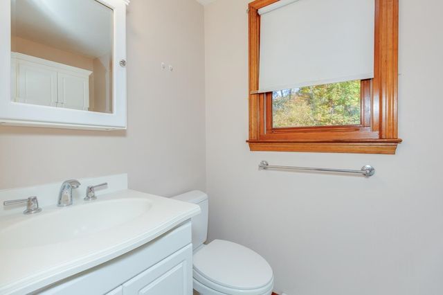 5 Jake Drive, Nashua, NH 03063