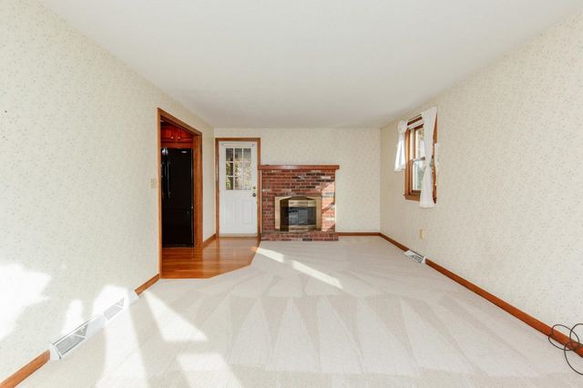 5 Jake Drive, Nashua, NH 03063