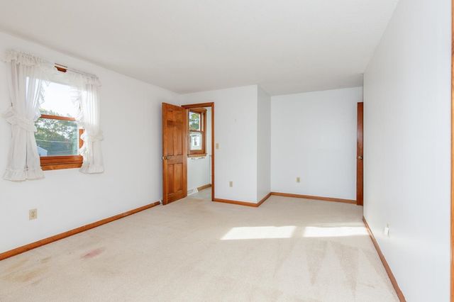 5 Jake Drive, Nashua, NH 03063