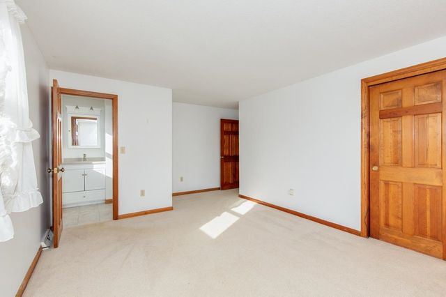 5 Jake Drive, Nashua, NH 03063