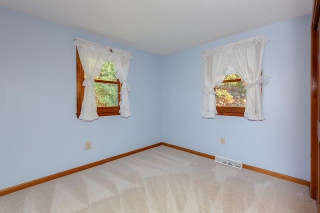 5 Jake Drive, Nashua, NH 03063
