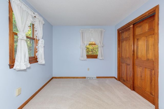 5 Jake Drive, Nashua, NH 03063