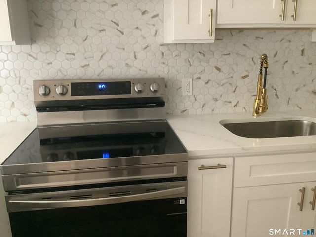 49 Taylor Street 109, Stamford, CT 06902