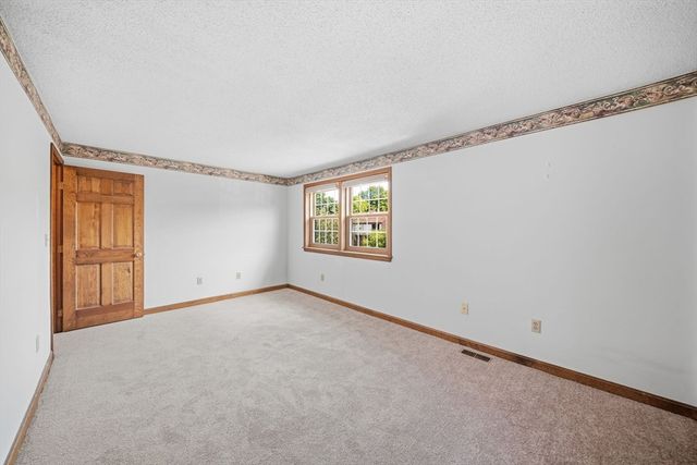 C26 Scotty Hollow Dr C26, Chelmsford, MA 01863