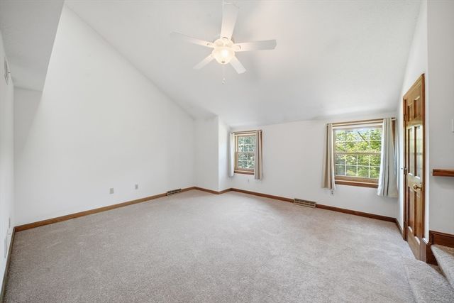 C26 Scotty Hollow Dr C26, Chelmsford, MA 01863