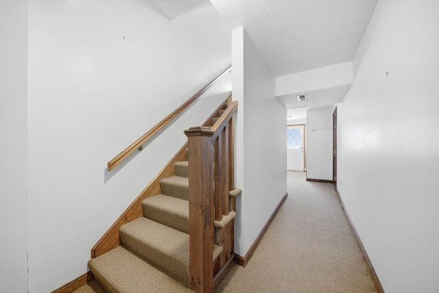 C26 Scotty Hollow Dr C26, Chelmsford, MA 01863