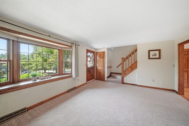 C26 Scotty Hollow Dr C26, Chelmsford, MA 01863