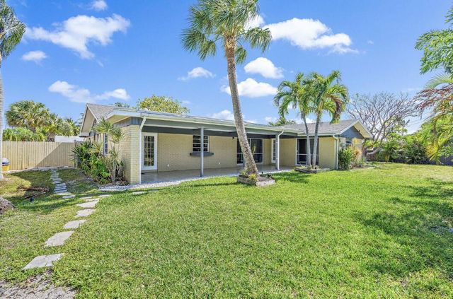 320 Fern Street, Jupiter, FL 33458