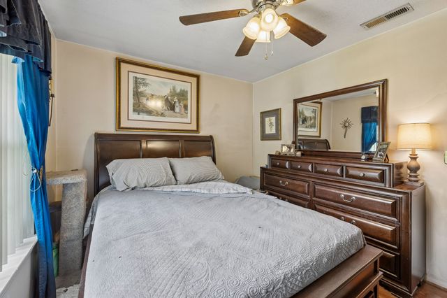 6933 Barter Dr, Harrison, TN 37341