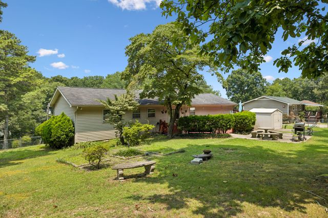 6933 Barter Dr, Harrison, TN 37341
