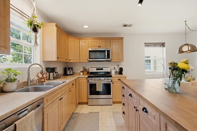 208 East Ave, Goodlettsville, TN 37072