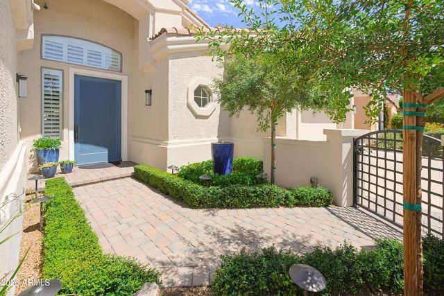 3427 N 42ND Place, Phoenix, AZ 85018