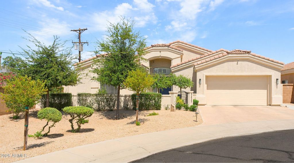 3427 N 42ND Place, Phoenix, AZ 85018