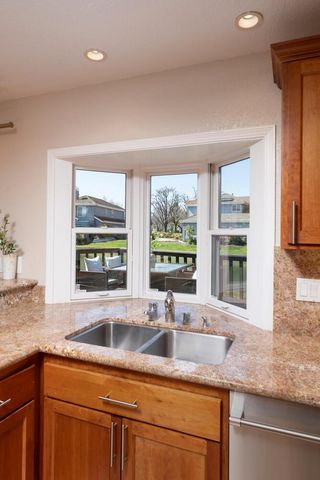 716 Newport Circle, Redwood City, CA 94065