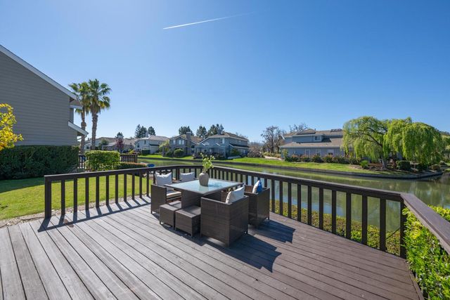 716 Newport Circle, Redwood City, CA 94065