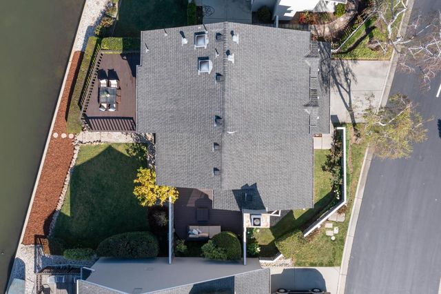 716 Newport Circle, Redwood City, CA 94065