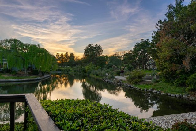 716 Newport Circle, Redwood City, CA 94065