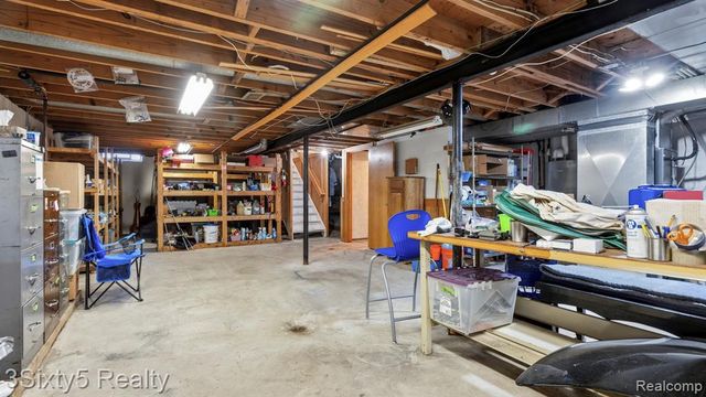 26457 Willow Cove, Trenton, MI 48183