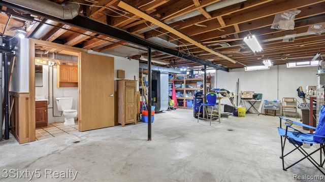 26457 Willow Cove, Trenton, MI 48183