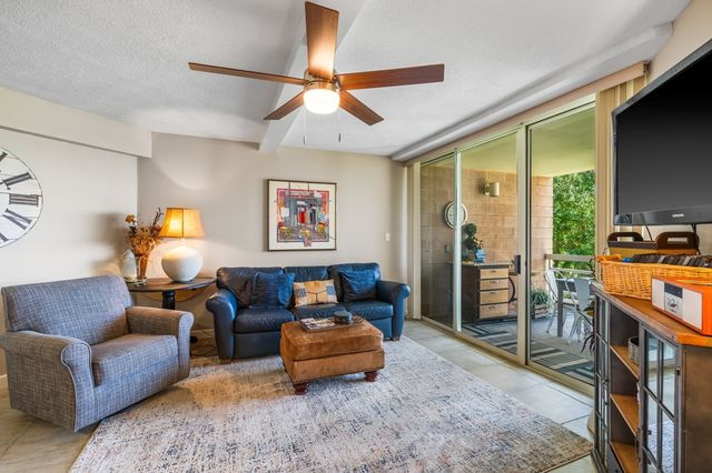 1000 Guadalupe St, Kerrville, TX 78028