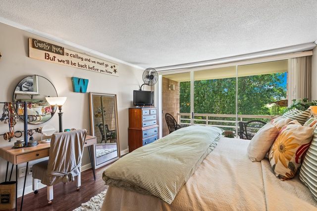 1000 Guadalupe St, Kerrville, TX 78028