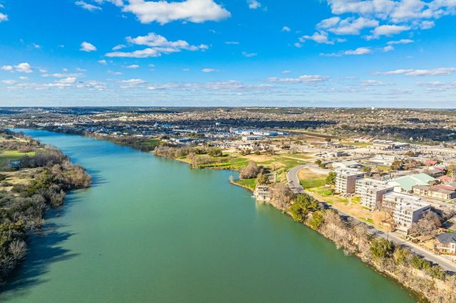 1000 Guadalupe St, Kerrville, TX 78028