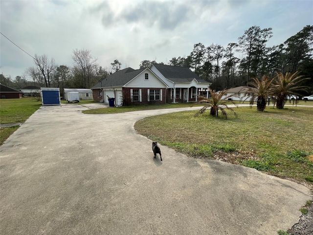 104 Woodward Lane, Silsbee, TX 77656