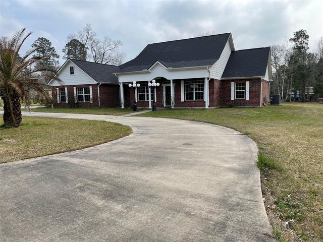 104 Woodward Lane, Silsbee, TX 77656