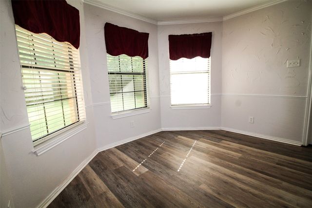 812 Mockingbird Street, Bonham, TX 75418