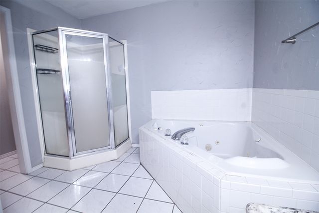 812 Mockingbird Street, Bonham, TX 75418