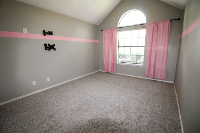 812 Mockingbird Street, Bonham, TX 75418