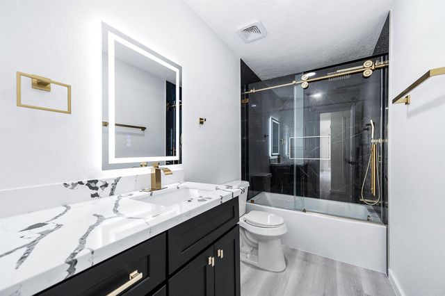 14206 Langbourne Drive, Houston, TX 77077