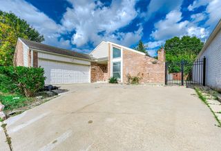 14206 Langbourne Drive, Houston, TX 77077