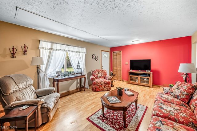 9112 New Road, North Jackson, OH 44451