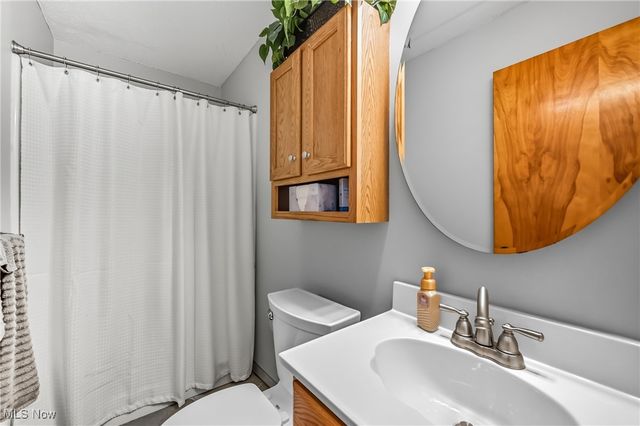 9112 New Road, North Jackson, OH 44451