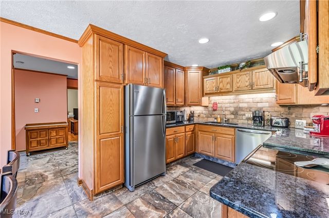 9112 New Road, North Jackson, OH 44451