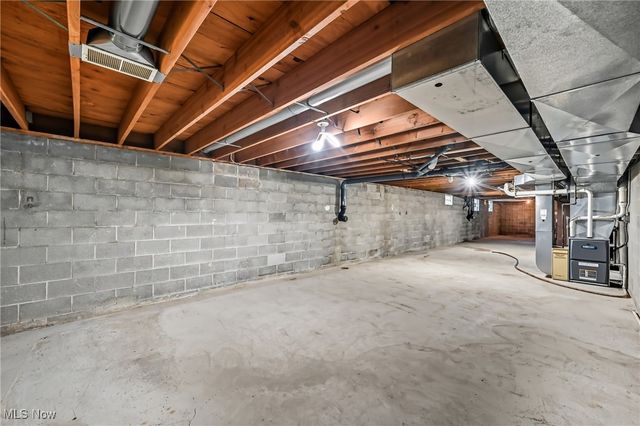 9112 New Road, North Jackson, OH 44451