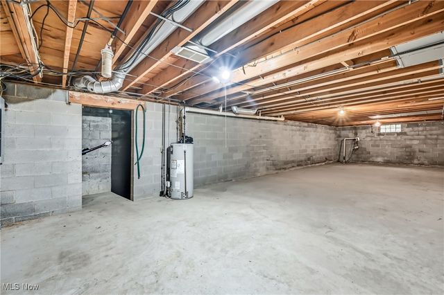 9112 New Road, North Jackson, OH 44451