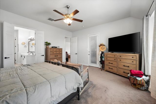 5021 Chisholm View Drive, Fort Worth, TX 76123