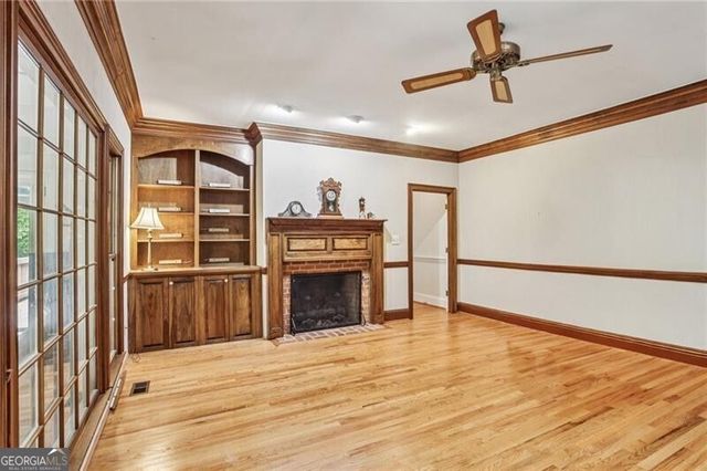 527 N Saint Marys Lane NW, Marietta, GA 30064