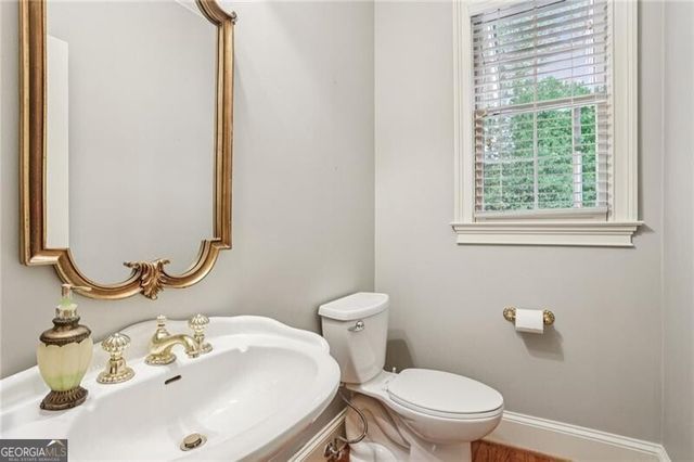 527 N Saint Marys Lane NW, Marietta, GA 30064