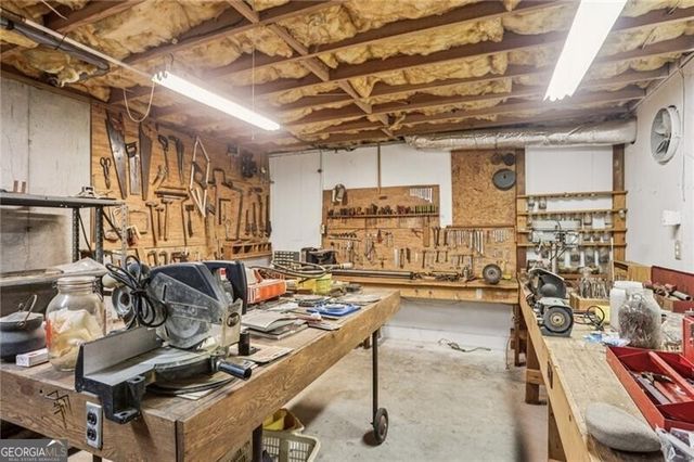 527 N Saint Marys Lane NW, Marietta, GA 30064