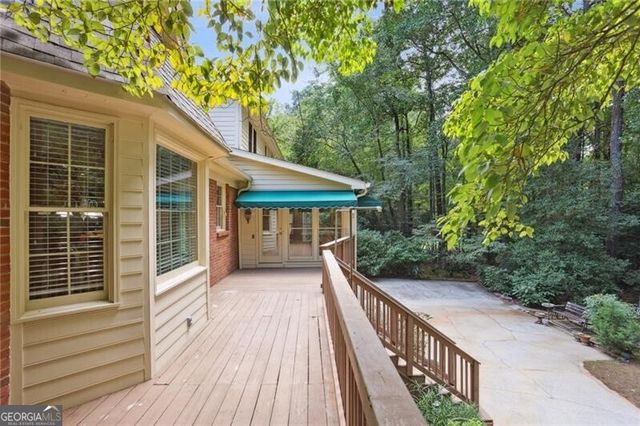 527 N Saint Marys Lane NW, Marietta, GA 30064