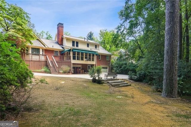 527 N Saint Marys Lane NW, Marietta, GA 30064