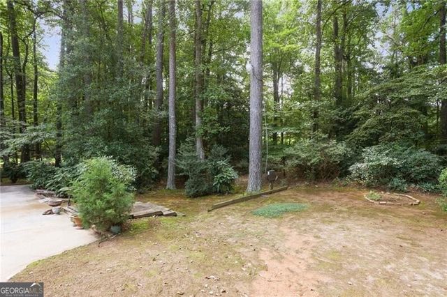 527 N Saint Marys Lane NW, Marietta, GA 30064
