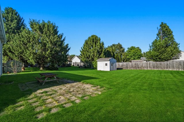 7617 Starling Drive, Schererville, IN 46375