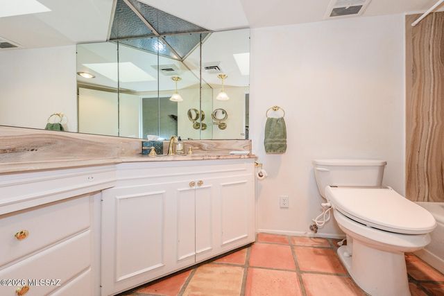 2600 E Skyline Dr Unit 17, Tucson, AZ 85718