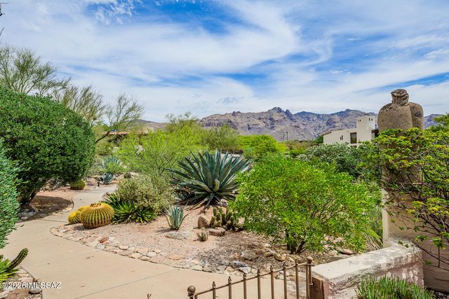 2600 E Skyline Dr Unit 17, Tucson, AZ 85718