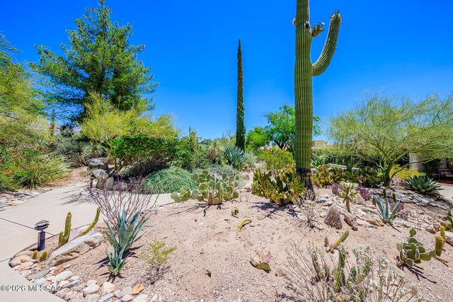 2600 E Skyline Dr Unit 17, Tucson, AZ 85718