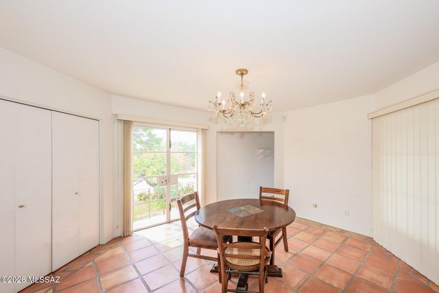 2600 E Skyline Dr Unit 17, Tucson, AZ 85718